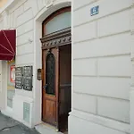 Sunny Vico Apartment